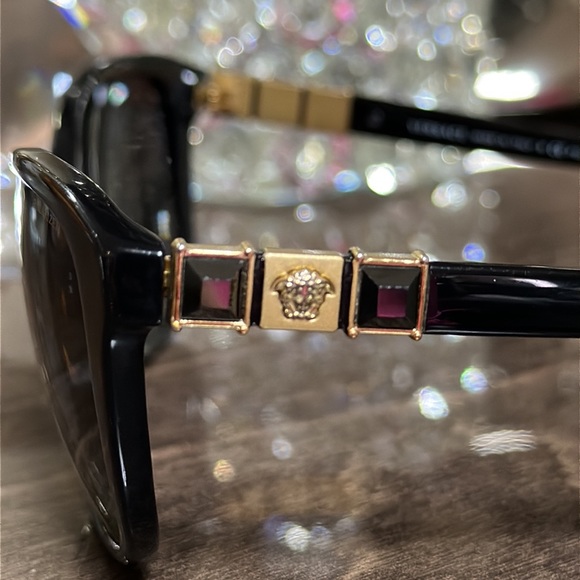 VersacenVE4293B GB1/T3 57 - Black Polarized - Picture 7 of 15